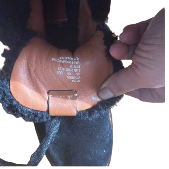 NWOT Coach Black Ankle Boots with Plush Lining Size 8.5 in Great Condition!! - Picture 4 of 4